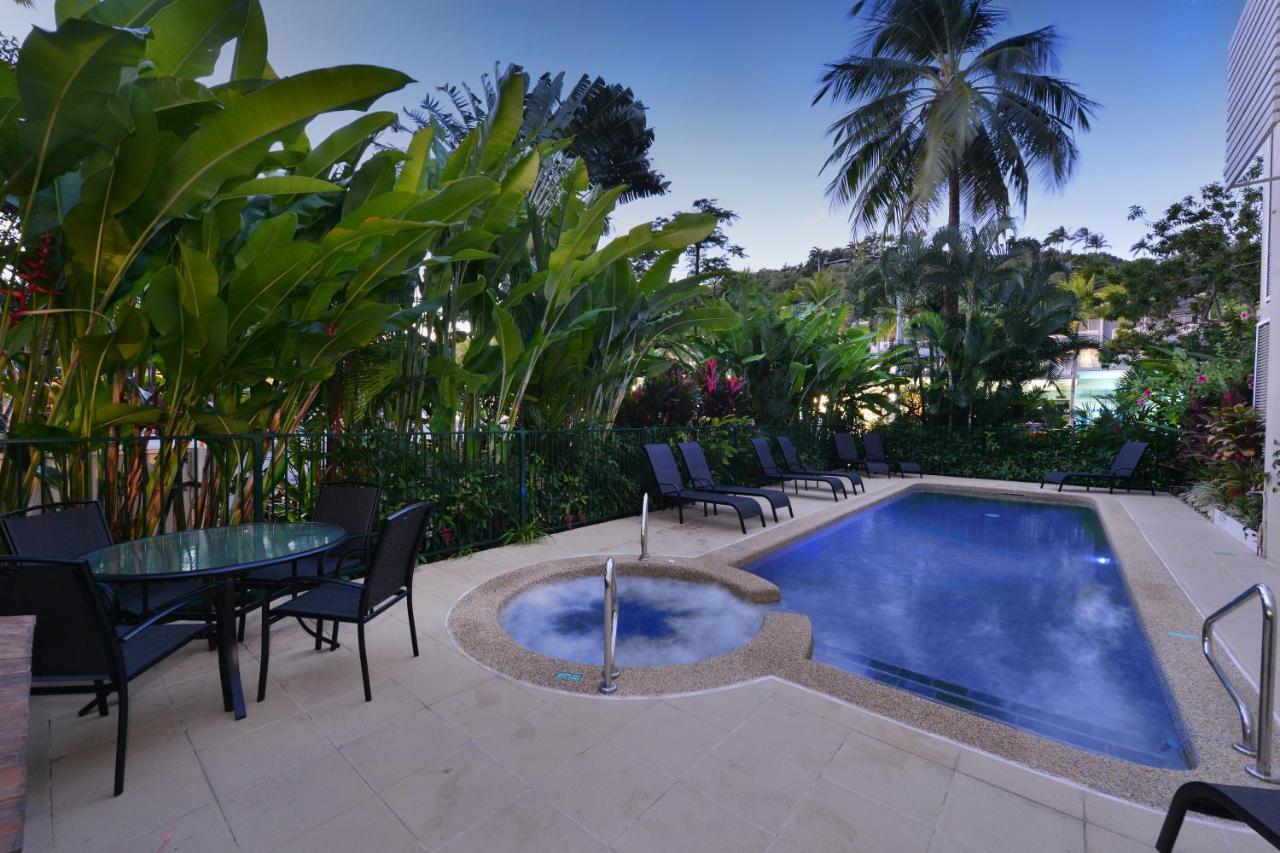 Port Douglas Apartments - Adults Only Oasis Εξωτερικό φωτογραφία