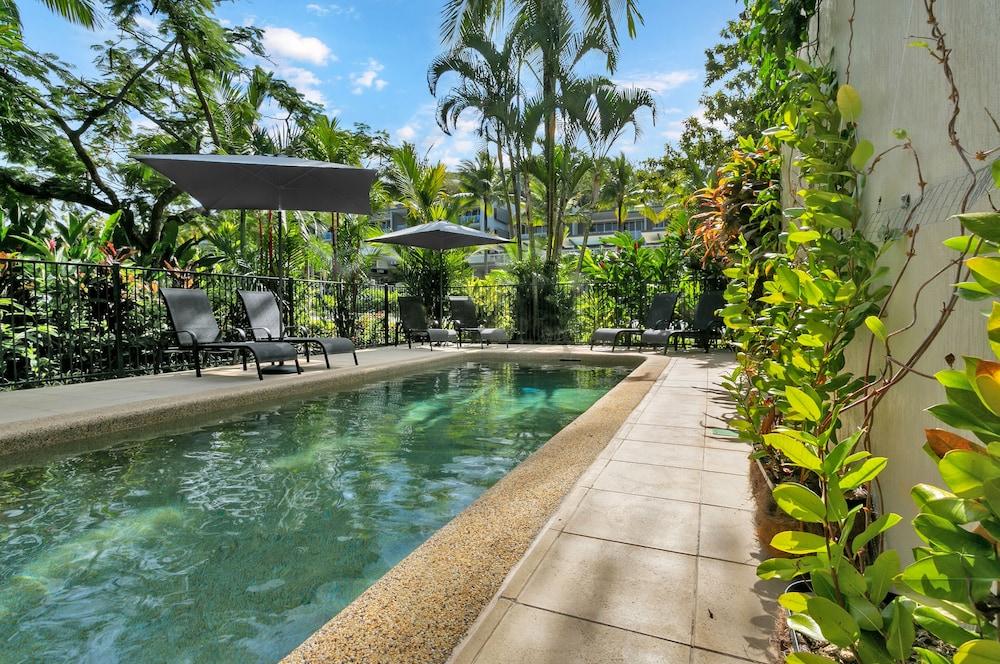 Port Douglas Apartments - Adults Only Oasis Εξωτερικό φωτογραφία