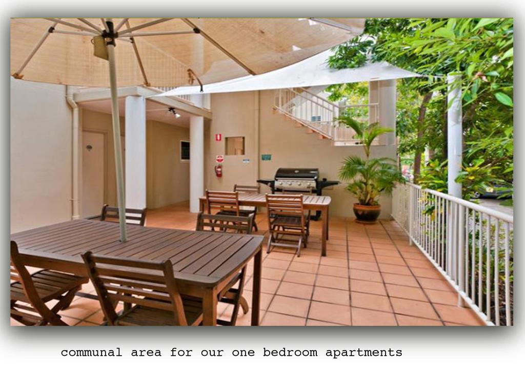 Port Douglas Apartments - Adults Only Oasis Εξωτερικό φωτογραφία